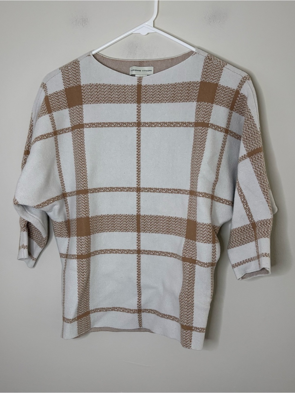 Adrienne Vittadini Woman’s Beige White Preppy Sweater Boat Neck 3/4 Sleeve XS